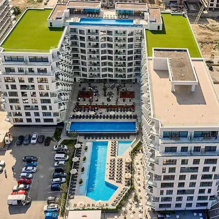 Summer In Infinity - Parking Appartement Mamaia
