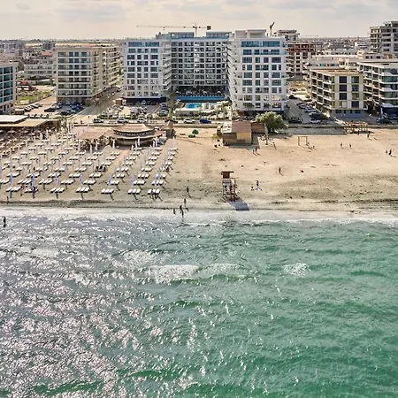 Summer In Infinity - Parking Mamaia